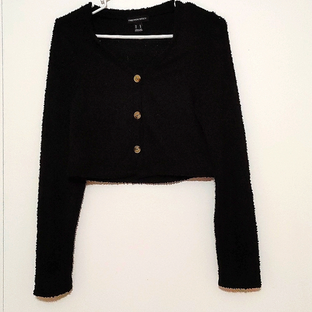 Black button up Long-sleeve sweater crop. Size M